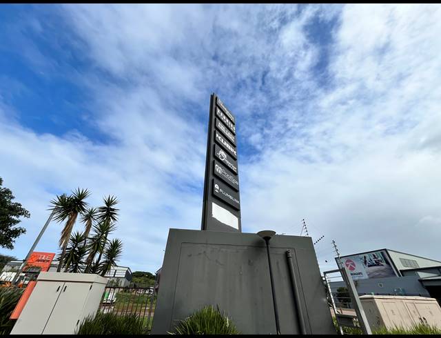 1,640M² SHOWROOM TO LET IN BALLITO DISTRICT